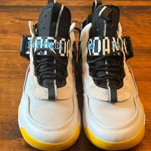 Jordan Men’s Defy Size 12